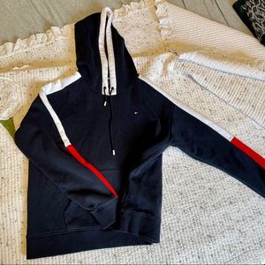 Tommy Hilfiger Hoodie EUC | Size SMALL